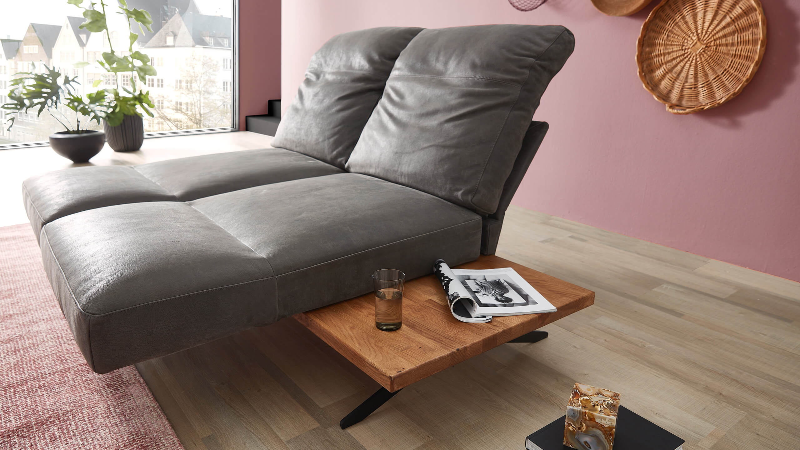 Cilia Funktionssofa Tisch Detail