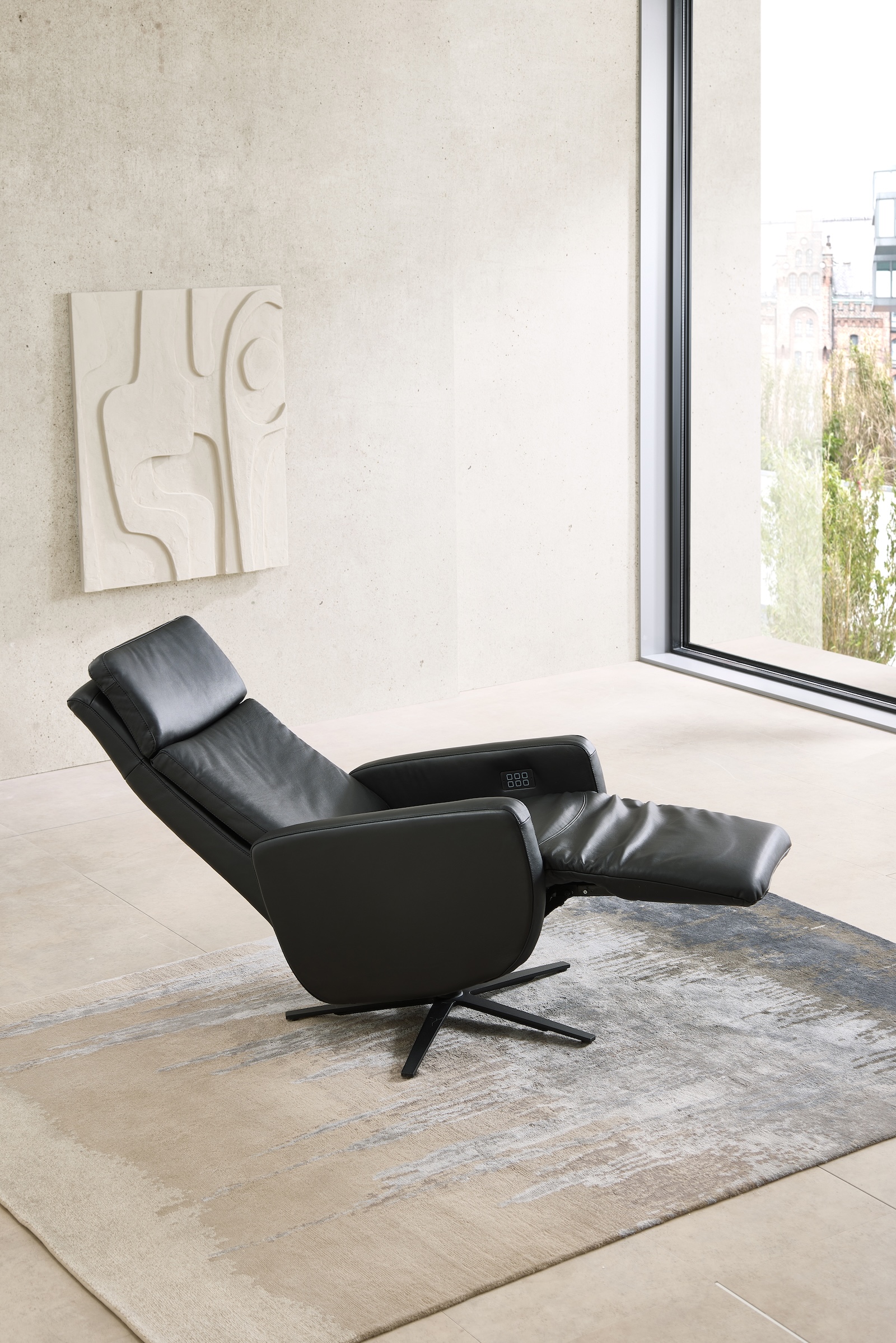 Davos Relaxsessel Bezug Leder schwarz ausgeklappte Relaxfunktion