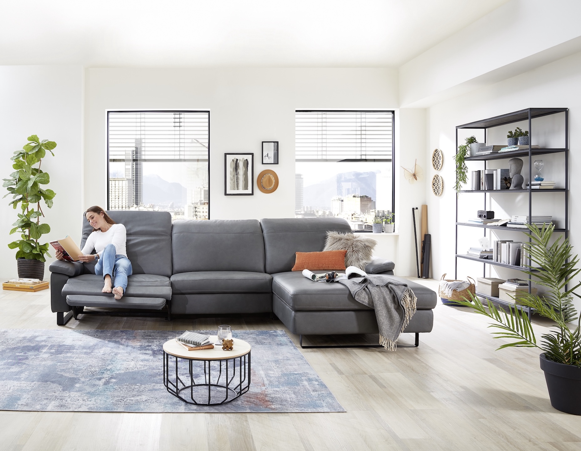 Ecksofa Arosa Leder anthrazit mit Relaxfunktion